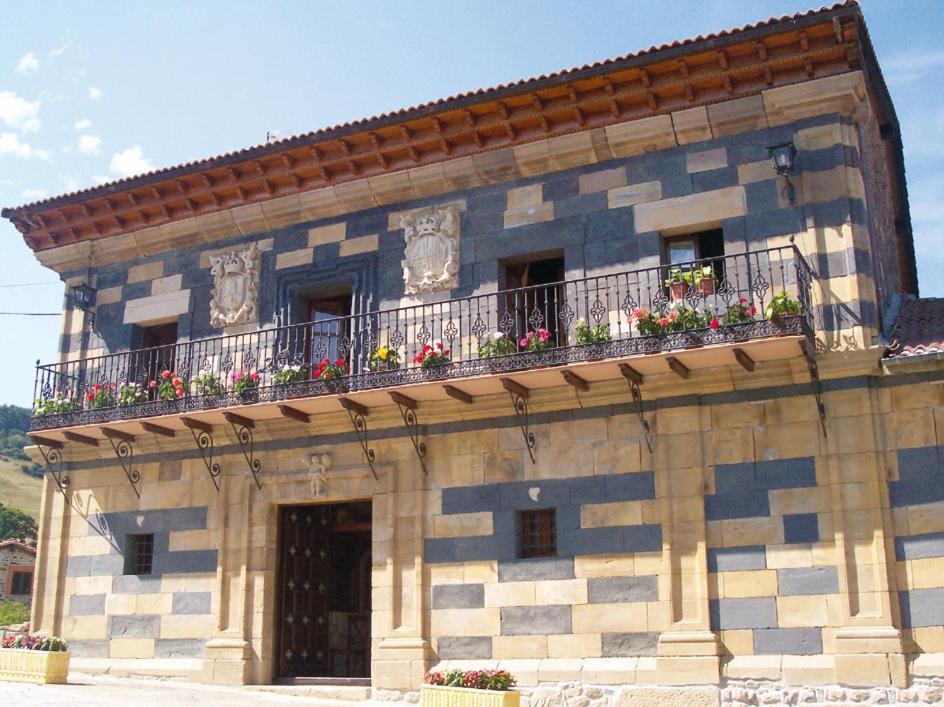 La Casona De Lombrana, En Polaciones Exteriör bild