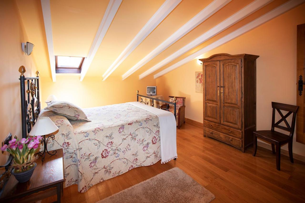 La Casona De Lombrana, En Polaciones Exteriör bild